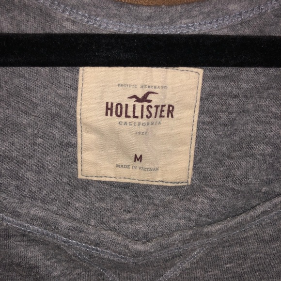 Hollister gray long sleeve top size Medium - Picture 2 of 3